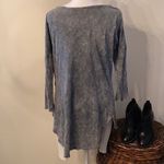 Kaisely Kaisley size medium Grey distressed 3/4 sleeve tunic T-shirt GUC Photo 4