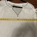 Women’s Collections Etc Wht Embroidered Split V Photo 4