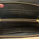 Tory Burch  black wallet used condition Photo 3