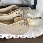 on cloud Size 8.5  Sand/snow 50/50 lace up low top Running Sneakers.  In EUC!   Upgrade your athletic footwear collection with these ON Women's Cloud 50/50 Running Sneakers Photo 2