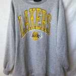 LA Lakers Crewneck Gray Size XL Photo 0