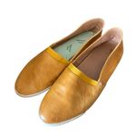 Frye  Flat Yellow Leather Slip-On Shoes Sz 7.5 M Photo 2