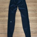 Alo Yoga  Black Leggings With Mesh Photo 3