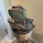 Military Green wedges, with front laces, excellent condition! Size 8 Photo 2