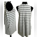 Love Riche  gray/white striped sleeveless shift dress with pockets sz. medium Photo 4