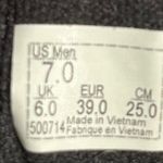 Vans Off the Wall Maroon Unisex TB4R Skater Shoes Size 8.5 Womens EUC Photo 8