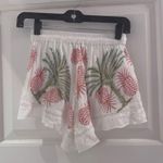 Tropical Embroidered White Shorts Size M Photo 1
