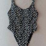 Calvin Klein Women's Black and White One-Piece Swimsuit - Size Medium Photo 3