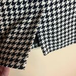 Covington  12 Houndstooth Black and White Midi Pencil Skirt Photo 5