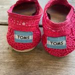 Toms Womens Shoes Size 5 Pink Lace Espadrilles for Summer Slip Ons Photo 4