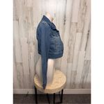 Long sleeve Jean jacket size medium Blue Photo 2