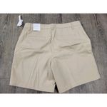 Talbots  NWT Relaxed Chino Shorts Womens 7" Inseam Beige Khaki Blend Size 8 Photo 3