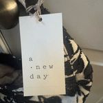 A New Day NWT Beaded Elegant Black and White Floral Women's Smile Shoulder Bag Photo 3