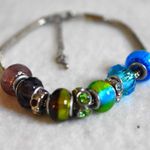 Source Unknown In Vogue Stunning Teal/Blue Silver Tone Snake Chain Bead/Charm 8 Inch Bracelet Photo 0