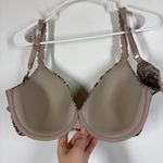 Natori  Lined Underwire Bra Size 34DDD Photo 6