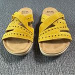 Earth Origins Women’s Suella Slide On Sandals Photo 2