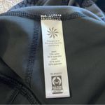 Athleta Crocodile Stealth TruCool Capri Leggings Medium Photo 8