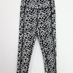 Zyia  Snow Leopard Pocket Brilliant Hi-Rise 7/8 Leggings sz 2 Athletic Activewear Photo 2