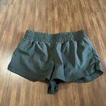 Varley  Kallin Running Short 1.5" Olive Stone green size XS sold out style Photo 4