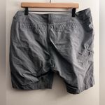 Marmot  Shorts Women’s 12 grey hiking camping outdoor nature Photo 1