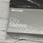 Incase City Sleeve Black 11” MacBook Air Case Photo 5