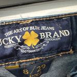Lucky Brand Lucy Brand leyla  boot cut Jean's are a size 8/29. Photo 2