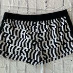 Adidas Athletic Running Shorts Women’s Black White L Stretch Streetwear Sports Photo 5