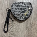 Juicy Couture  GOTH STAT BLACK HEART‎ FAUX LEATHER COIN PURSE WRISTLET, GOLD LOGO Photo 0