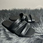 Vince  Dallas Slide Sandal Women's Black Slide Sandals Size 6M Photo 5
