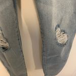 Good American Good Legs Crop Distressed Jeans in Light Blue Size 2 / 26 NWT Photo 4