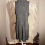 Athleta Santorini Thera Printed Sleeveless Dress in Mojave Laurel/Black. Size L. Photo 5