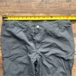 Columbia  Omni Shade Womens Grey Cargo Pants Hiking Lightweight Outdoor Size 14R Photo 2