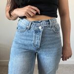 Princess Polly  Asymmetrical button front straight leg jeans light wash‎ Photo 14