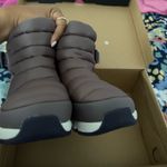 The North Face  Women’s Thermoball Pull-On Photo 2