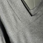 Stella & Dot STRLLA & DOT asymmetrical top off shoulder size M Photo 2