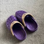 Crocs  Purple/Gold JMU James Madison University Dukes Classic Clogs SIZE 1M 3W Photo 3
