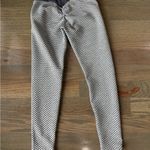 Stylish Women's Black and White Patterned Leggings Gray Size M Photo 6