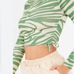 Pretty Little Thing Women's Green Zebra Print Jersey Tie Ruched Side Crop Top Sz 4 Photo 2