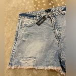 Boohoo Acid Wash distressed denim mom shorts women’s size 12 Photo 3