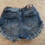 Machine Nouvelle Mode Hi-Lo Jean Shorts Photo 4