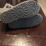 UGG  Classic Cardy knitted sweater 3 button fold over boots.Silver color. Size: 8 Photo 5