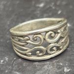 Free People Beautiful  ring sz 7 Photo 0
