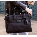 Coach Swagger Turnlock 2-Way Tote Shoulder Bag – Black Pebbled Leather Photo 8