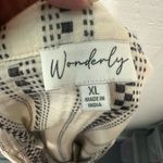 Wonderly  Black and Beige Short Sleeve Top Size XL EUC Photo 7