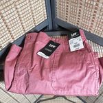 Lee  Coral "Mallory" 20M Ultra Soft Waistband Coral Mid Rise Utility Shorts Photo 1