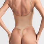 SKIMS  Seamless Sculpt Thong‎ Bodysuit Womens Sze XXS/XS Clay Beige Photo 1