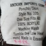 Andean Imports Corp knit poncho Brown Size undefined Photo 3