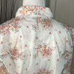 Twenty Floral Button Photo 9