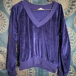 Luxurious Purple V Photo 0