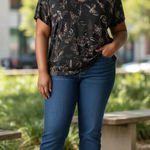 Chico's  Travelers Top Large 12 Black Artsy Colorful Pull On V-neck Stretch Photo 0